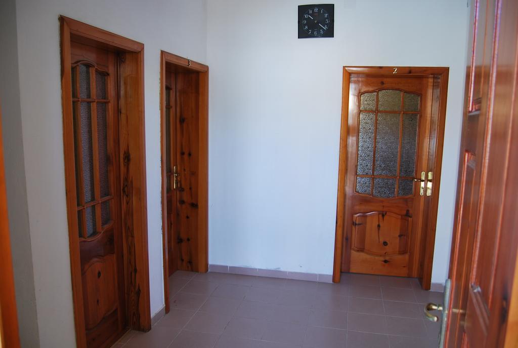 H And H Guesthouse Velipojë Εξωτερικό φωτογραφία